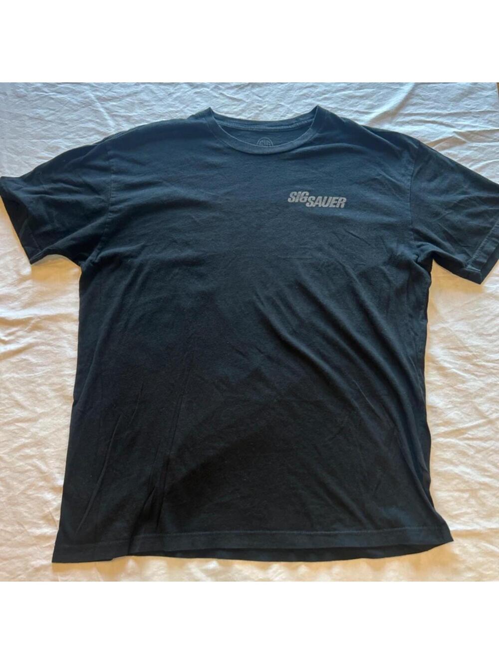 SIG Sauer T Shirt Mens XL Black Short Sleeve Logo Casual Tee Crew Neck Cotton